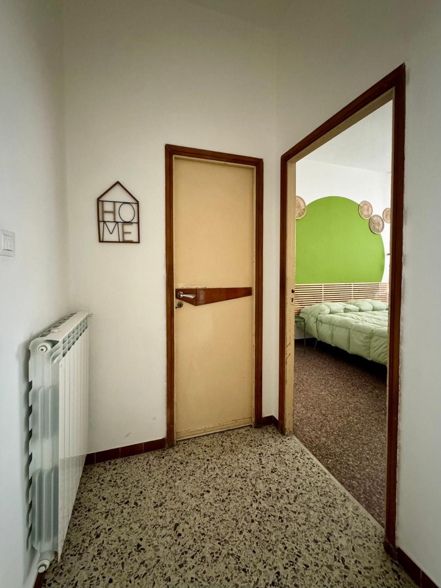 Next Door! Apartment แตร์โมลิ ภายนอก รูปภาพ
